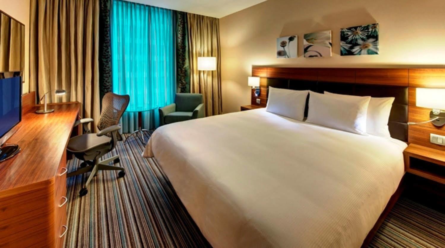 Hilton Garden Inn Guiyang Yunyan Exterior foto